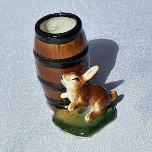 Mini Rabbit Toothpick Match Hat Pin Holder Miniature Vase Bunny Easter 1950s VTG - Picture 1 of 8